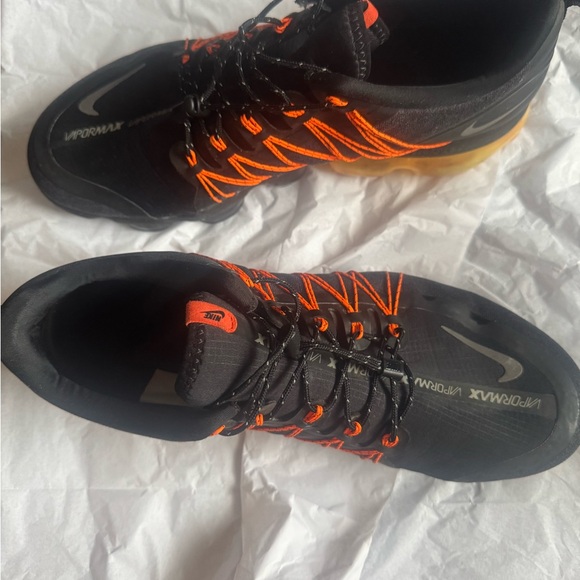 Nike Run Utility Men's Black and Orange VaporMax Shoes - Picture 6 of 8